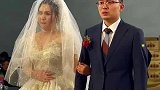 七年爱情长跑修成正果，新郎泪洒婚礼现场