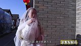 自助饮料免费喝，美女喝完五种口味变成蛇，什么情况？