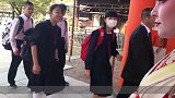 日本厨师大乌贼，乌贼身体变白了，哪位大神知道原理