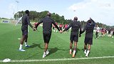 训练-皮一下很开心 英格兰作死式热身 教练都笑翻了