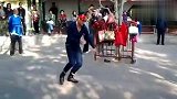 最新广场舞视频大全-20190326-67岁老人的蒙古舞《鸿雁》，公园里的即兴表演，很美！