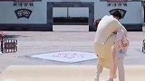毛不易：生活不易毛毛叹气，这个生活对毛毛下了狠手