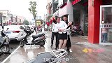 老师带同学们去吃汉堡，结果同学点的一个比一个贵，心疼坏老师了
