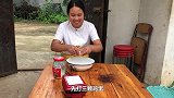 燕子在家用牛奶做华夫饼，步骤超简单，美味零添加，孩子抢着吃