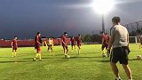 “这是训练不是游戏”！郝伟指导高声指挥队员抢圈