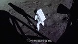 登月成功是否真成功了,老外将旗帜放入真空环境,看完终于明白