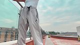 直线栏杆拍照姿势，辣妹专属。醒图 广角拍照姿势