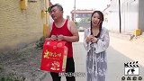 短剧：憨姑爷进门不会唠嗑，结果被老丈人一顿暴打，太搞笑了