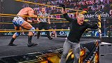 NXT第618期：强尼家族围攻里德 卢米斯现身“死盯”哈特韦尔