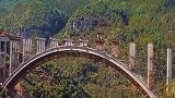 贵州大山里的超级工程，建了三年还没有建好。