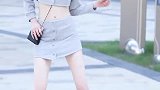 网红美女潘南奎又来街拍咯，这舞蹈太魔性！