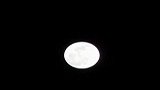 (热点)实拍全月食前夕广州硕大洁白的月亮-12月10日