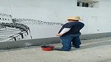 大叔墙面画长城，艺术家的手，当农民真是可惜了
