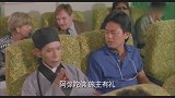 大叔坐飞机，左边是和尚右边是师太，这阵容太逗了
