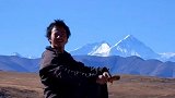 真好，妈妈再也不用担心我的头发被喜马拉雅山的大风吹乱了。