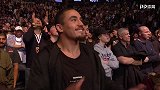 UFC-17年-比斯平败北失冠 维泰克尔两次出镜笑哈哈-花絮
