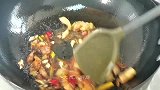 这才是豆角炒肉简单好吃的家常做法，不用过油，豆角干香还入味