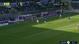 第85分钟里昂球员孟菲斯射门-绝佳机会打偏