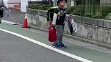 日本小学生放学，太独立了