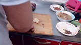 今天吃鱼，铁锅炖鱼，寒冬的克星应该没有不同声音吧
