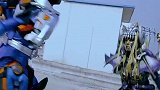 铠甲勇士铠传：青山留下来挡住女恶魔！