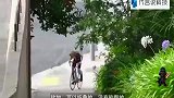 国外设计花瓣自行车，不怕钉子扎，永远不爆胎