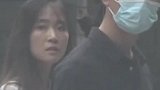 黄轩承认恋情，晒出一张截有“你拍了拍女朋友”的图片