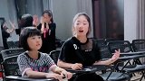女孩们翻唱史诗级影片《长城》的片尾曲《缘分一道桥》，开口惊艳