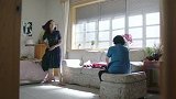 闺女要去婆家住，老妈心里舍不得却不承认