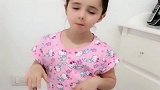 妈妈是法国人，生了一个混血，结果现在长成了这样！
