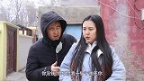 二货小伙打劫，没想遇上不正经美女，结果让小伙后悔不已