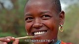 非洲人的牙齿为啥那么白，看到他们的刷牙方式，实属佩服！