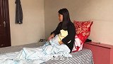 怀孕小姑子来家住，婆婆心疼女儿让坐月儿媳睡沙发，儿子回家大怒