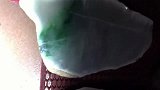 木那敞口的翡翠原石，一切开吓一跳？