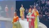 踏云馆的新品发布会，复原款的汉服真的是越看越美，你们想穿吗？