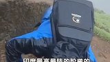 印度最危险的阶梯，又陡又滑看着都腿软，一失足就是团灭