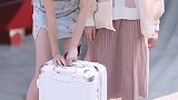 这帅哥估计要补一补了