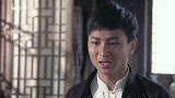 黑帮到处收保护费，没想到碰上老冤家，竟直接抡起斧头将人打晕！