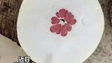 男子切开柚子后，发现里面长这样