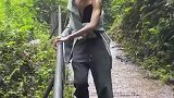 怕走崎岖路，莫想走高峰！