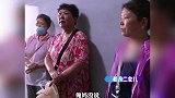 老人称被儿子拒之门外，门锁全换回不了家？4姐弟当场大打出手