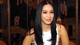 48岁钟丽缇被曝怀四胎后，首现身紧牵老公，身形丰腴大衣遮小腹