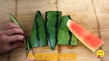 西瓜皮不要再扔掉了，原来可以这样做美味又消暑，后悔知道晚了！