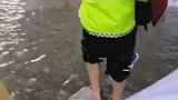 我也是两个小孩的父亲，要保护好他们