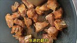 这才是糖醋排骨简单好吃的家常做法,教你糖醋比例,真是太香了