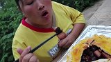红烧肉吃腻了胖妹教你新吃法红烧肉饼，这吃相馋哭了