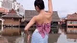 西双版纳衣服好好看，小姐姐也很好看