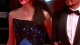 李承铉 说“女人的黄金年龄那么短 我宁愿先带孩子让她去追求梦想”戚薇 真的嫁给了童话爱情 何必抱歉