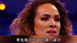 夏洛特在贝莉和班克斯的助力下踢翻贾克斯 wwe 夏洛特 贾克斯 以寡敌众