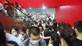 重庆地铁1号线设备突发故障 网友：赔我全勤奖